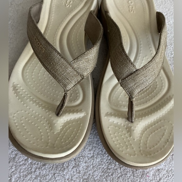 CROCS Women's Beige Sandals - Picture 6 of 11
